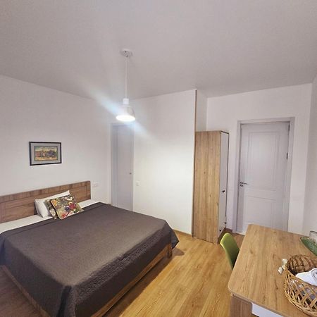 טביליסי Hotel Home מראה חיצוני תמונה