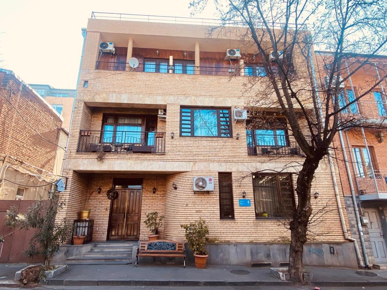 טביליסי Hotel Home מראה חיצוני תמונה