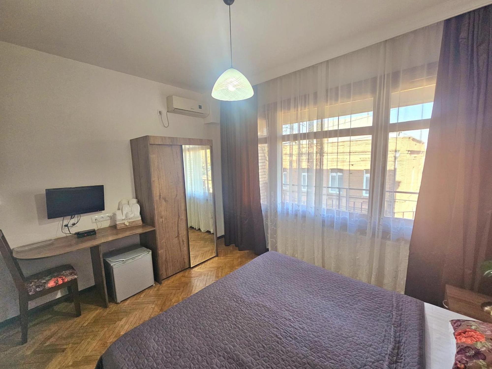 טביליסי Hotel Home מראה חיצוני תמונה